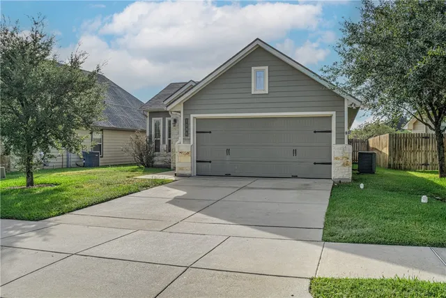 $259,900 | 1086 Venice Drive, Bryan, TX 77808