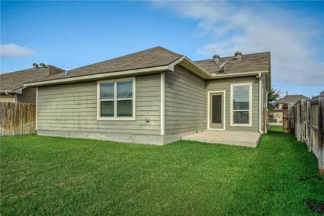 $259,900 | 1086 Venice Drive, Bryan, TX 77808