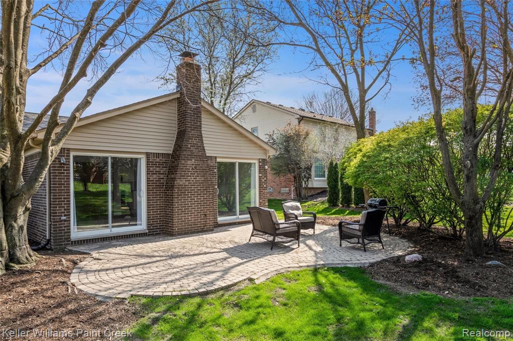 332 Lake Forest Road Rochester Hills, MI 48309 - Photo 47 of 48