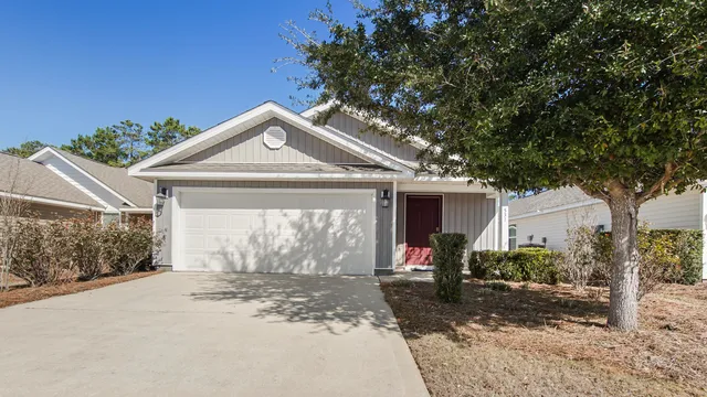 $299,999 | 531 Earl Godwin Road, Freeport, FL 32439