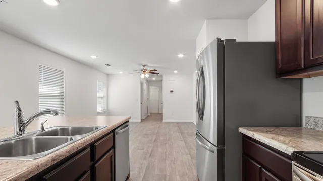 $299,999 | 531 Earl Godwin Road, Freeport, FL 32439