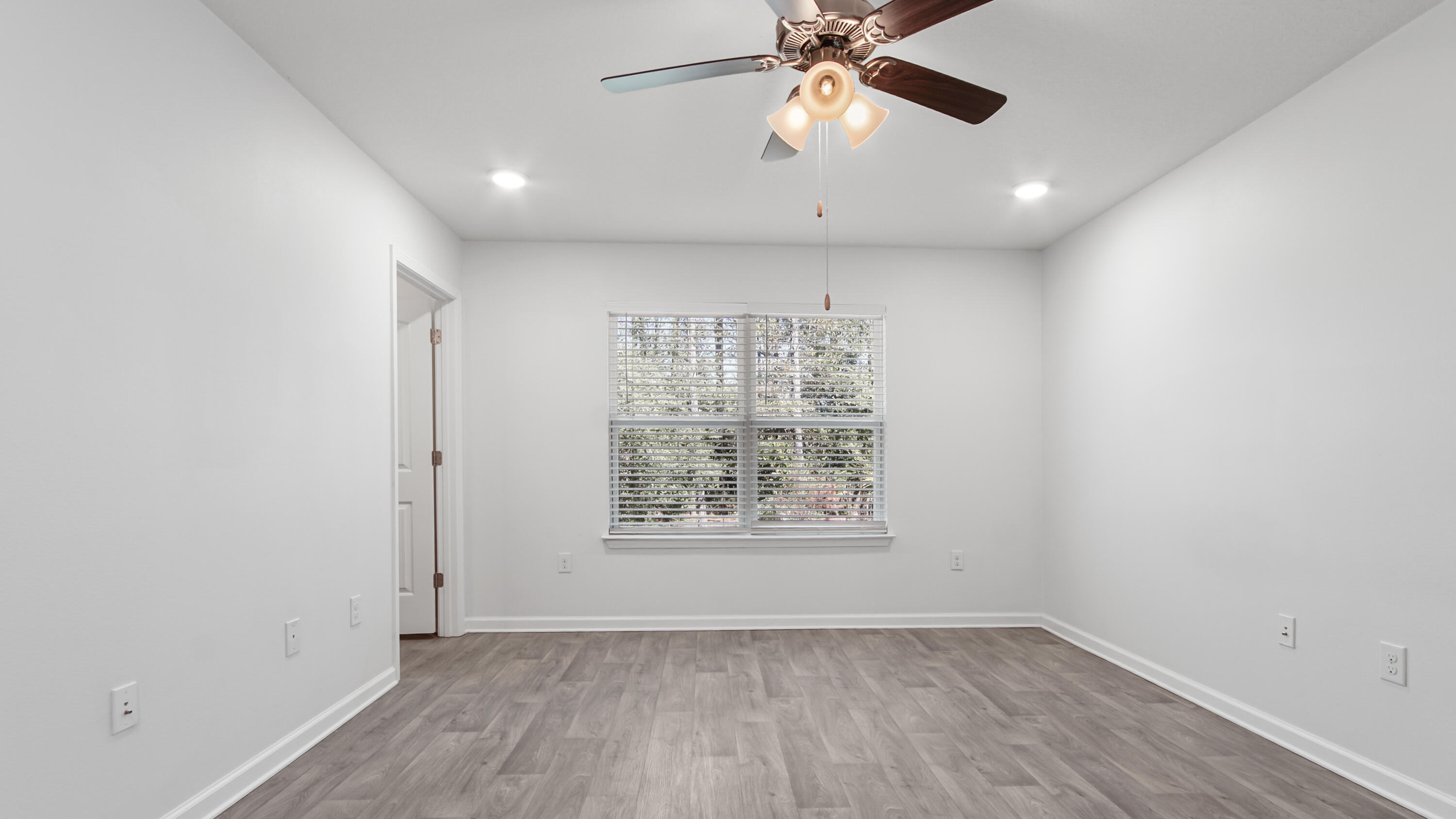 531 Earl Godwin Road Freeport, FL 32439 - Photo 16 of 57 DSC04085