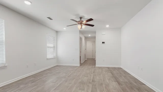 $299,999 | 531 Earl Godwin Road, Freeport, FL 32439