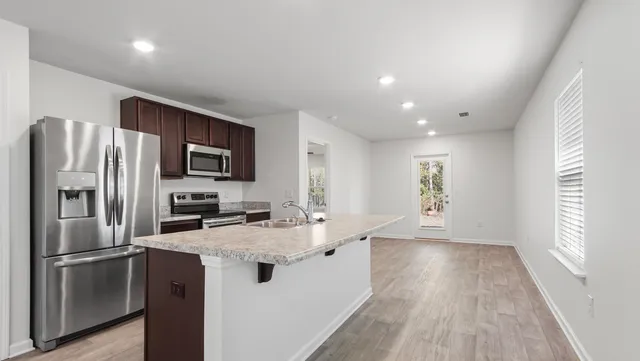 $299,999 | 531 Earl Godwin Road, Freeport, FL 32439