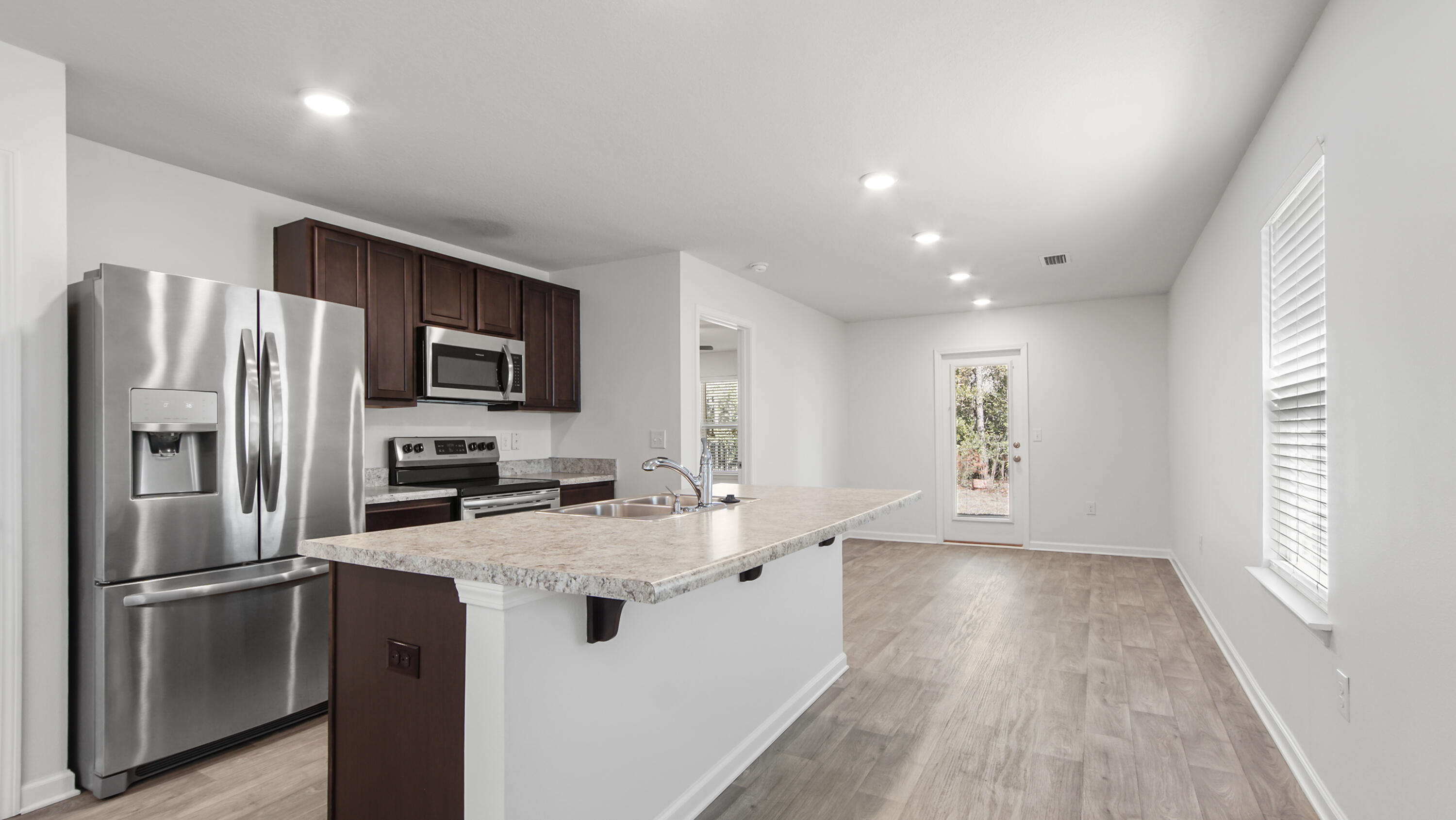 531 Earl Godwin Road Freeport, FL 32439 - Photo 2 of 57 DSC04053