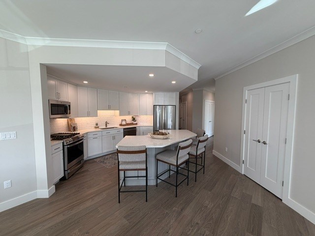 55 Pointe Place, Unit 201 Dover, NH 03820 - Photo 3 of 17