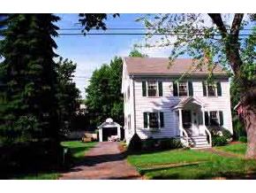 135 Thaxter Road Portsmouth, NH 03801 - Photo 2 of 7 Gallery Image 2
