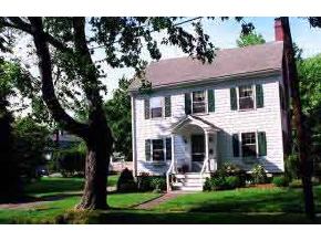 135 Thaxter Road Portsmouth, NH 03801 - Photo 3 of 7 Gallery Image 3