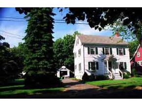 135 Thaxter Road Portsmouth, NH 03801 - Photo 5 of 7 Gallery Image 5