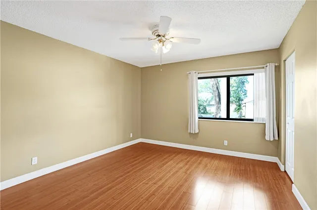 $158,000 | 426 Pine Glen Lane, Unit D2, Greenacres, FL 33463