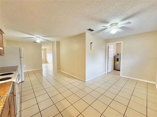 $1,250 | 2571 Elm Avenue, Lake Wales, FL 33898