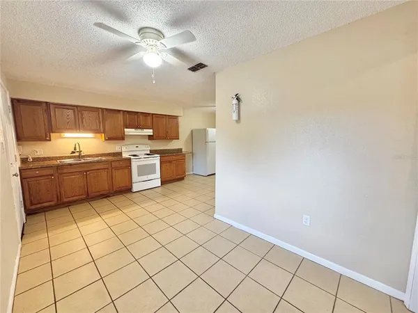 $1,250 | 2571 Elm Avenue, Lake Wales, FL 33898