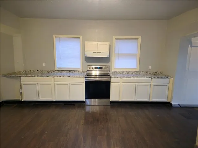 $74,000 | 711 North Fourth Street, St. Joseph, MO 64501