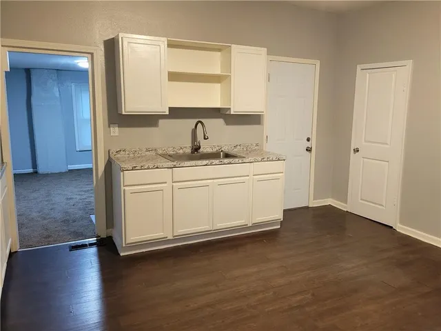 $74,000 | 711 North Fourth Street, St. Joseph, MO 64501