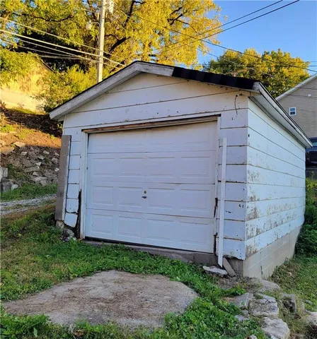 $74,000 | 711 North Fourth Street, St. Joseph, MO 64501