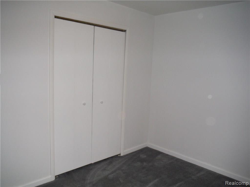 39059 Superior Street Romulus, MI 48174 - Photo 28 of 38 DSCF8328 (1).JPG