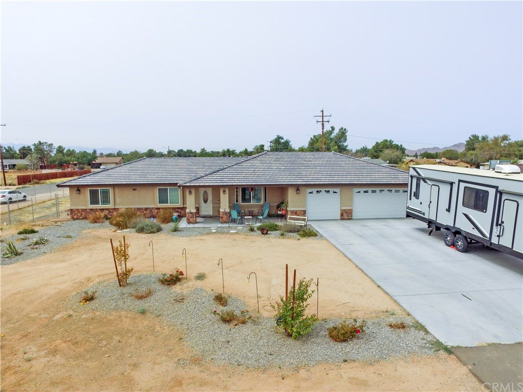 14682 Temecula Road Apple Valley, CA 92307 - Photo 3 of 44