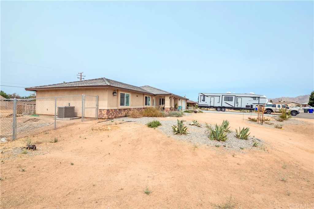 14682 Temecula Road Apple Valley, CA 92307 - Photo 40 of 44