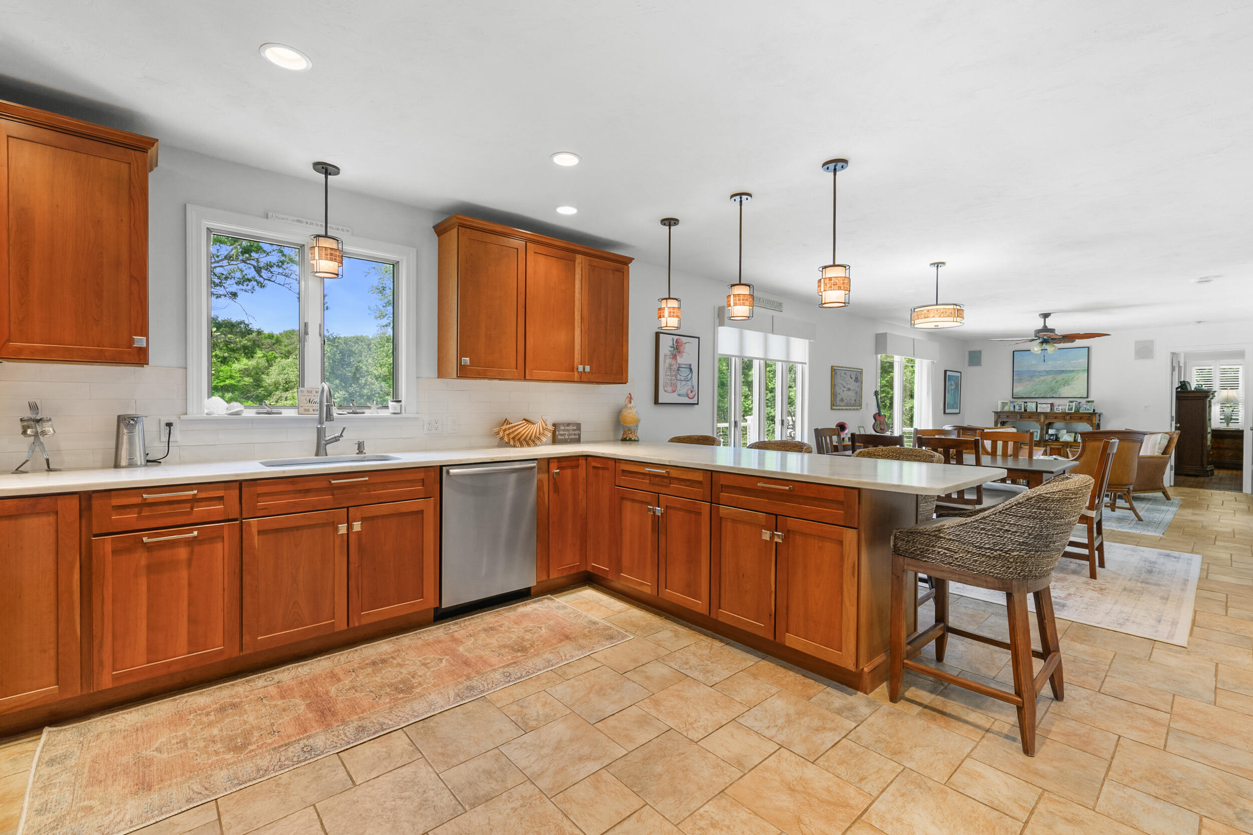 29 Waterview Circle Centerville, MA 02601 - Photo 10 of 38 Kitchen