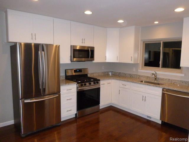 741 Dressler Lane Rochester Hills, MI 48307 - Photo 4 of 20