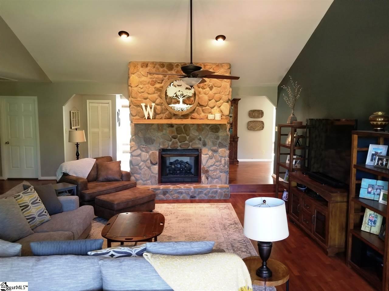 132 Bailey Brown Road Easley, SC 29640 - Photo 12 of 36