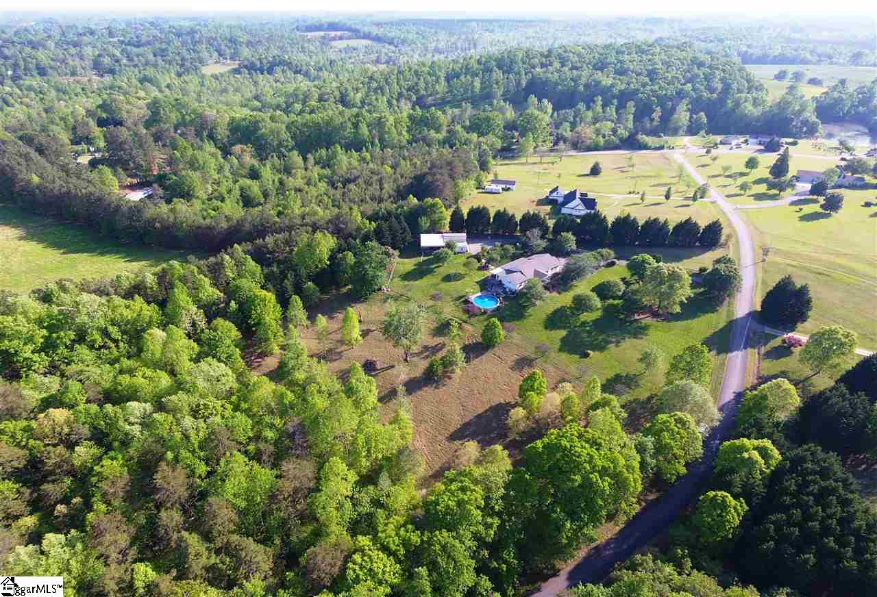 132 Bailey Brown Road Easley, SC 29640 - Photo 4 of 36