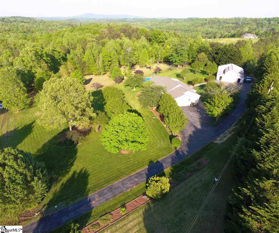 132 Bailey Brown Road Easley, SC 29640 - Photo 9 of 36