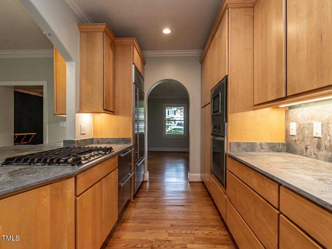 2807 Hazelwood Drive Raleigh, NC 27608 - Photo 14 of 39 019-1280x960-kitchen