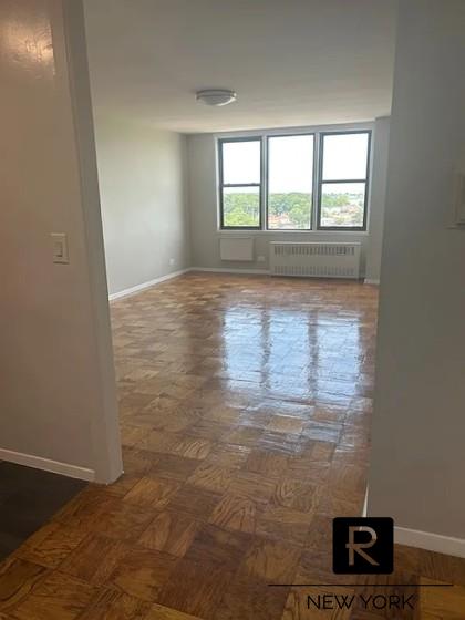 3121 Middletown Road, Unit 8J Bronx, NY 10461 - Photo 2 of 5