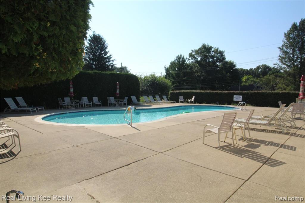 2939 Meadowbrook Drive Rochester Hills, MI 48309 - Photo 27 of 29