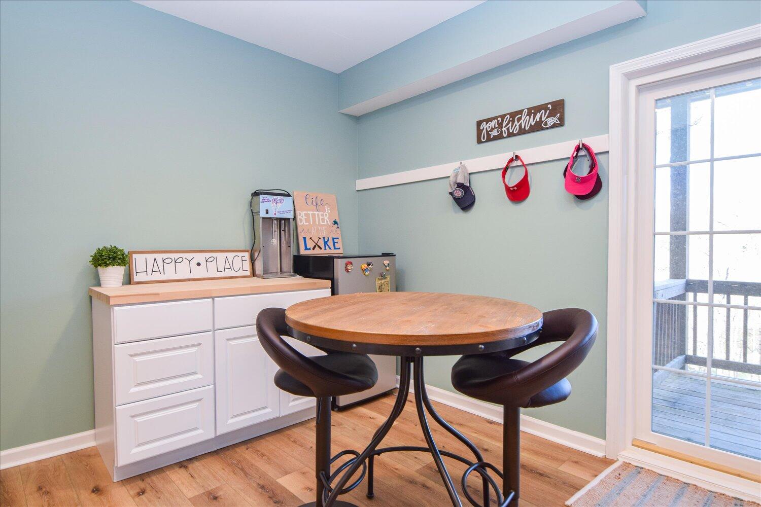 816 Lakeshore Terrace Road Hardy, VA 24101 - Photo 26 of 68 22-816 Lakeshore Terrace-22