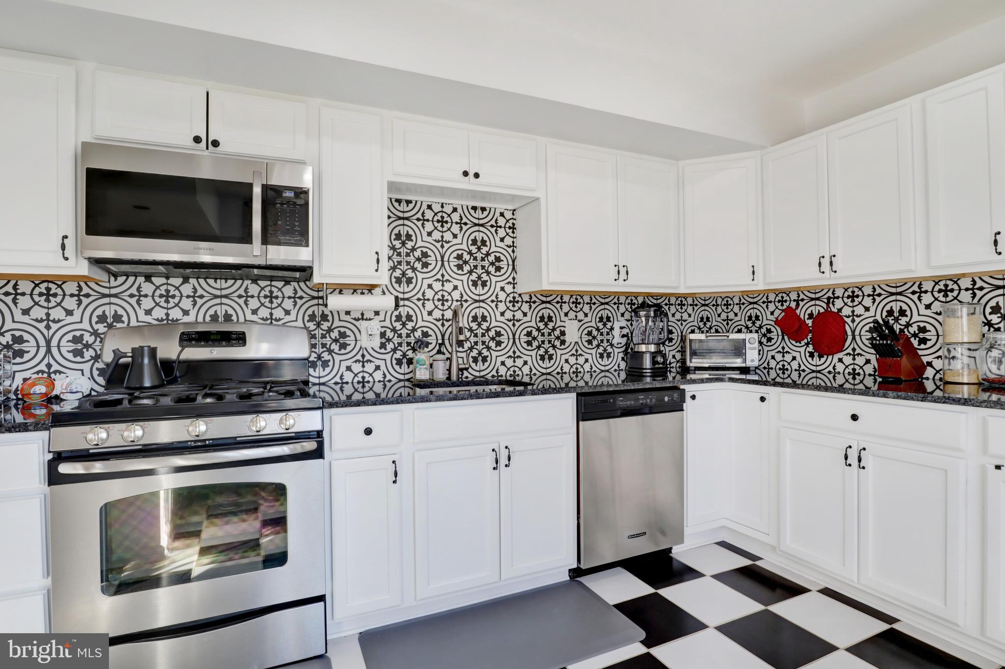 231 South Coles Avenue Maple Shade, NJ 08052 - Photo 8 of 46 Gallery Image 8