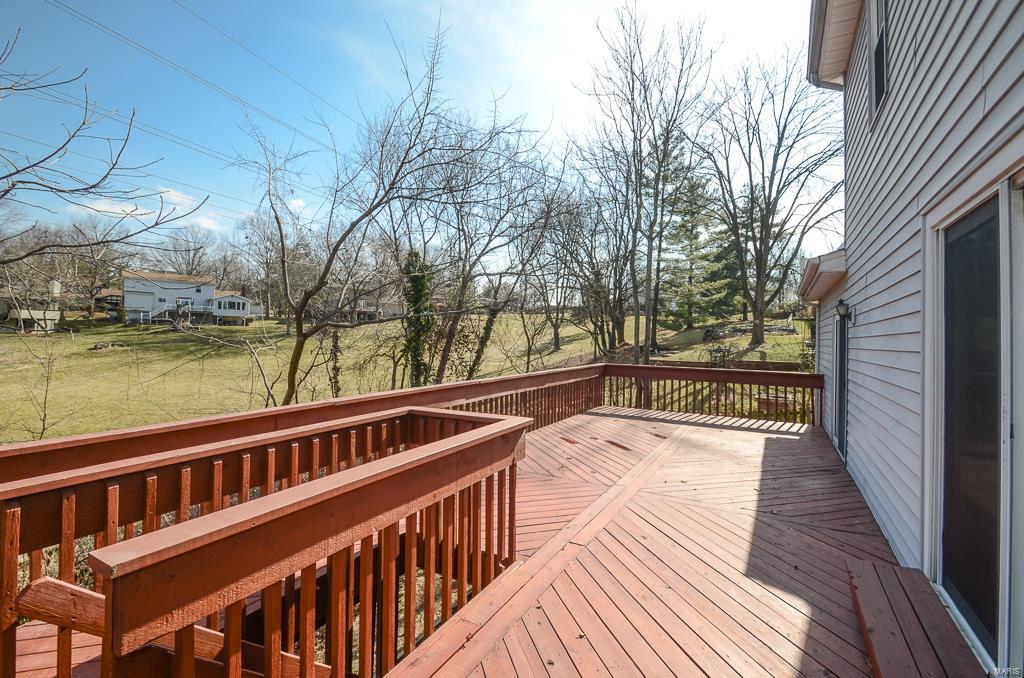 558 Hickory Ridge Court St. Louis, MO 63131 - Photo 32 of 33 Gallery Image 32