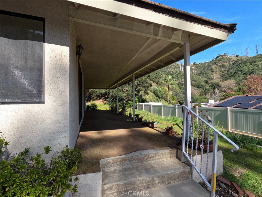 1515 Belleau Road Glendale, CA 91206 - Photo 28 of 35 a view of a porch