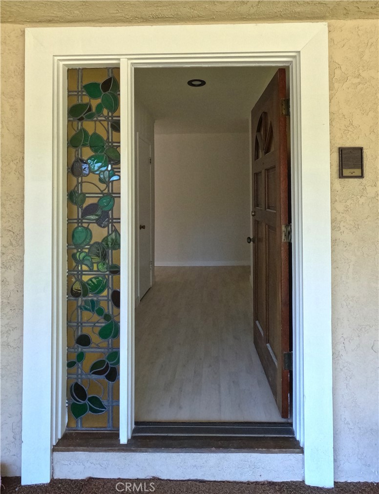 1515 Belleau Road Glendale, CA 91206 - Photo 3 of 35 a view of entryway