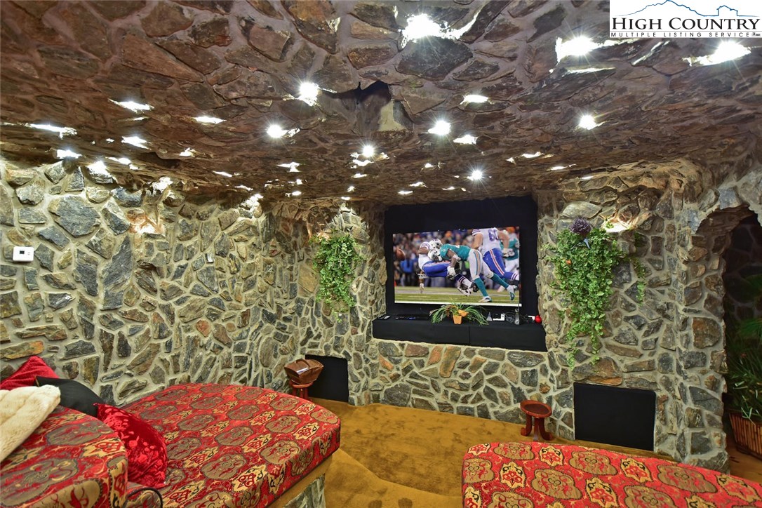 1194 Fox Meadow Road Banner Elk, NC 28604 - Photo 41 of 44 Gallery Image 41
