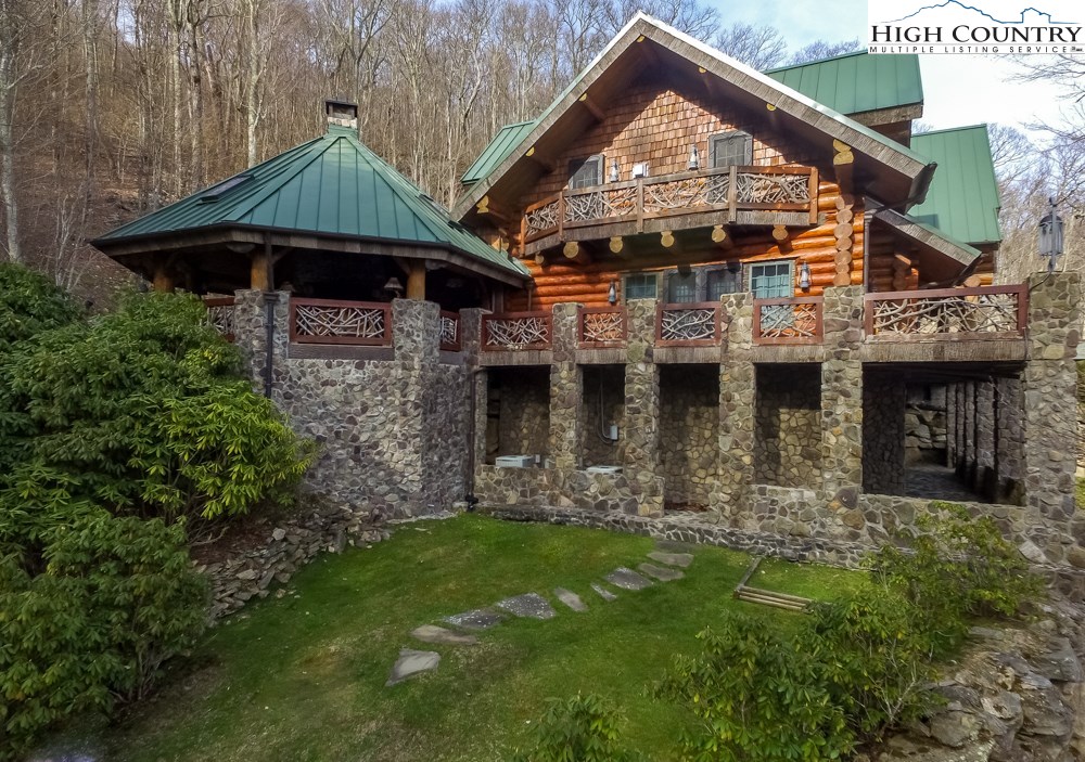 1194 Fox Meadow Road Banner Elk, NC 28604 - Photo 9 of 44 Gallery Image 9