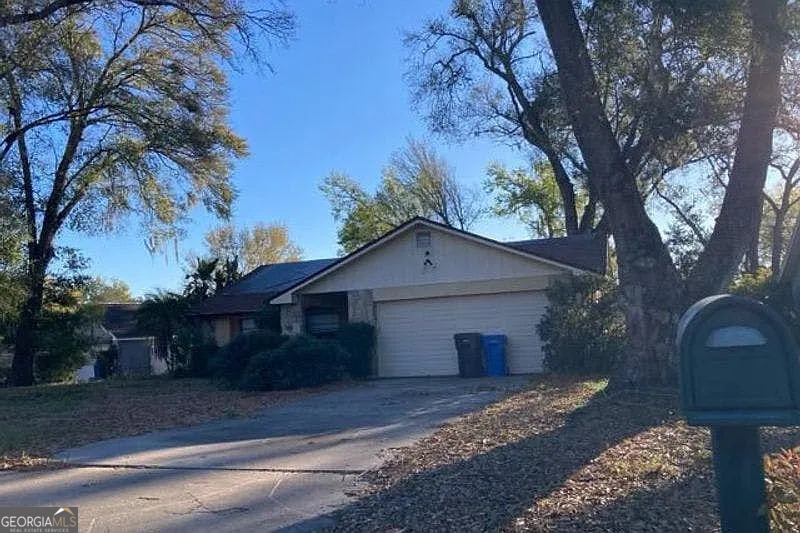 1017 Ridgefield Drive Valrico, FL 33594 - Photo 2 of 5