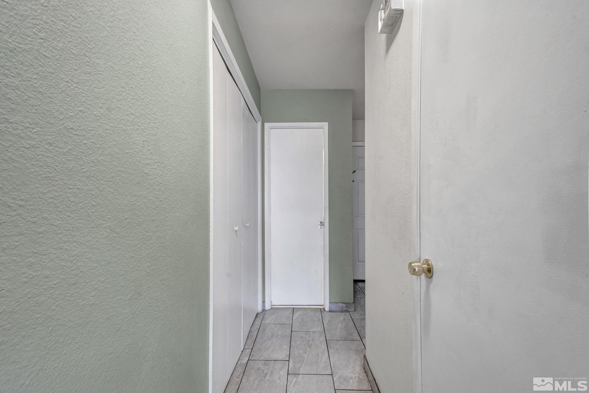 112 Smithridge Reno, NV 89502 - Photo 11 of 37 a view of a hallway