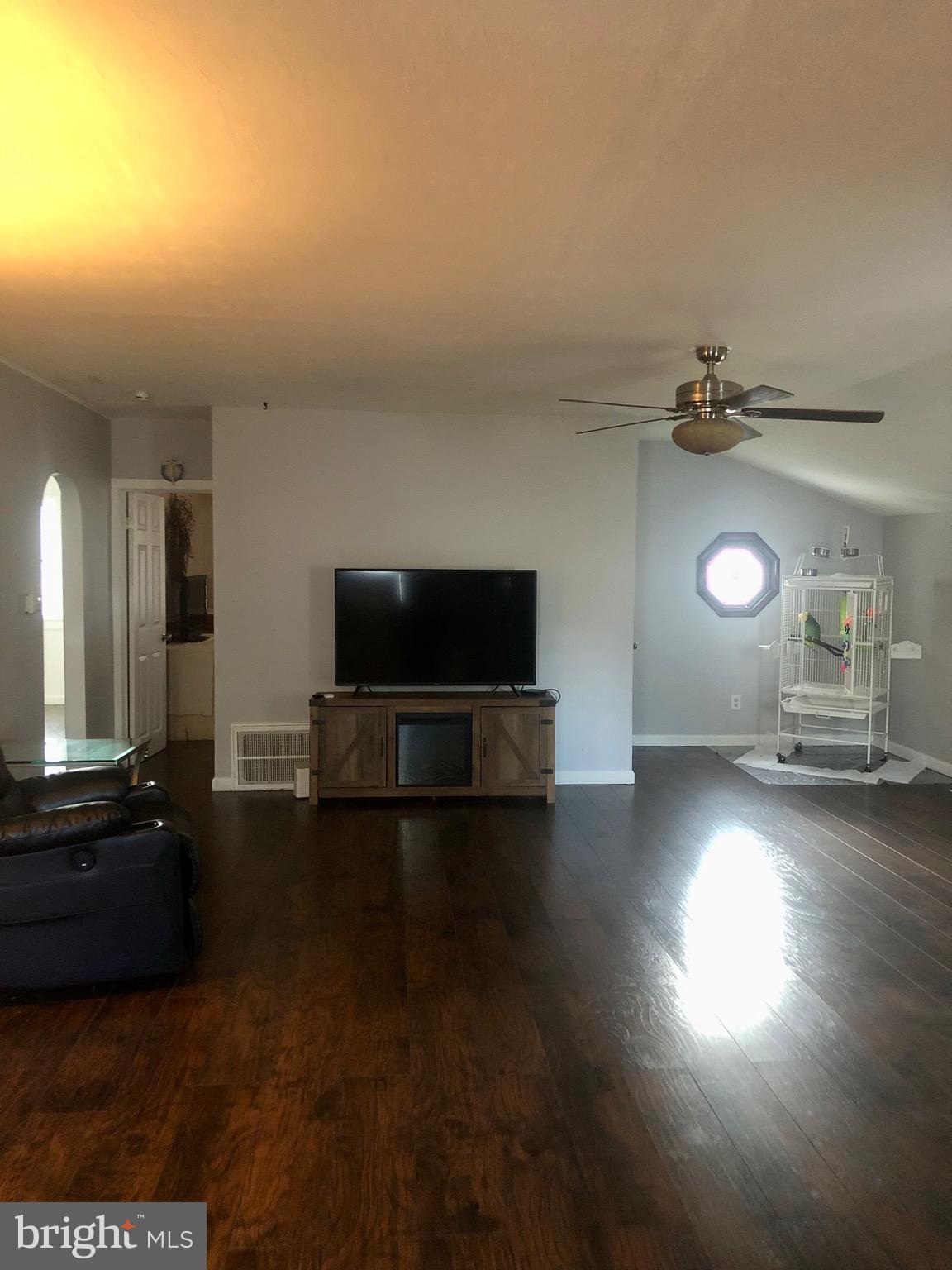 344 Jackson Avenue Carneys Point, NJ 08069 - Photo 10 of 25 Gallery Image 10