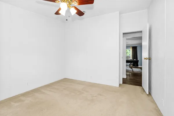 $296,000 | 13713 Sarah Cir Drive, Willis, TX 77378
