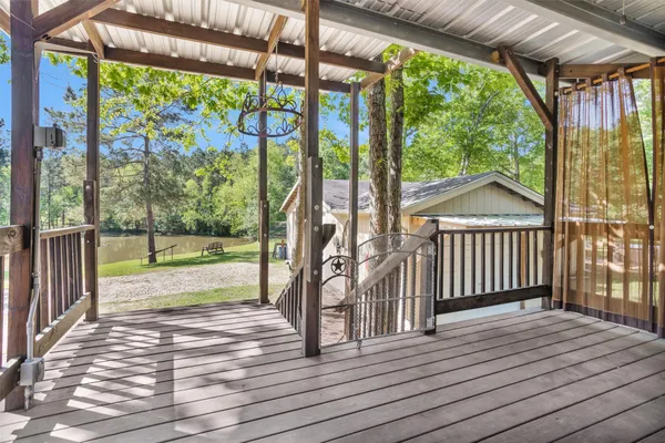 $296,000 | 13713 Sarah Cir Drive, Willis, TX 77378