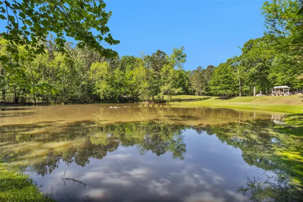 $296,000 | 13713 Sarah Cir Drive, Willis, TX 77378
