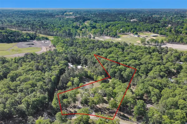 $296,000 | 13713 Sarah Cir Drive, Willis, TX 77378