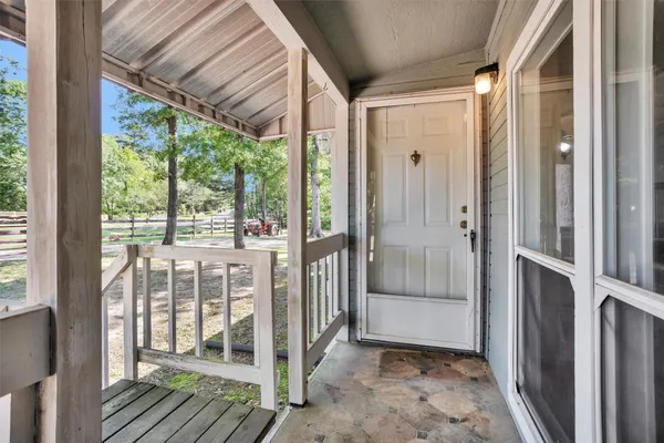 $296,000 | 13713 Sarah Cir Drive, Willis, TX 77378