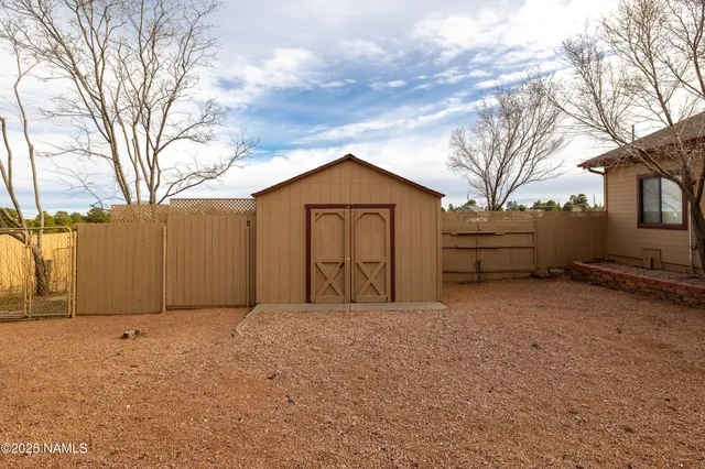 $875,000 | 8285 Caballo Way, Flagstaff, AZ 86004