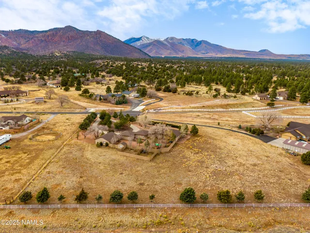 $875,000 | 8285 Caballo Way, Flagstaff, AZ 86004