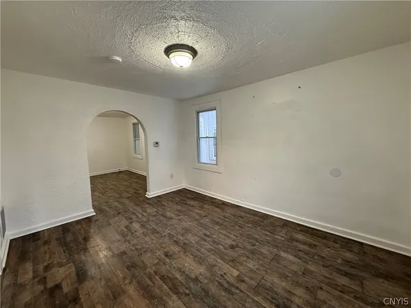 $1,700 | 108 Spring Street, Syracuse, NY 13208