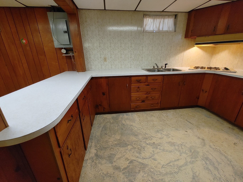 38 Greenwood Road Somerset, MA 02726 - Photo 24 of 40 Gallery Image 24