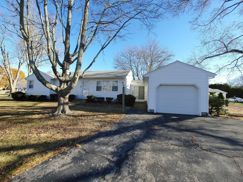 38 Greenwood Road Somerset, MA 02726 - Photo 3 of 40 Gallery Image 3